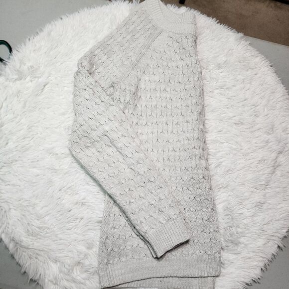 Old Navy Honeycomb Crew Neck Pullover Sweater - Picture 3 of 13